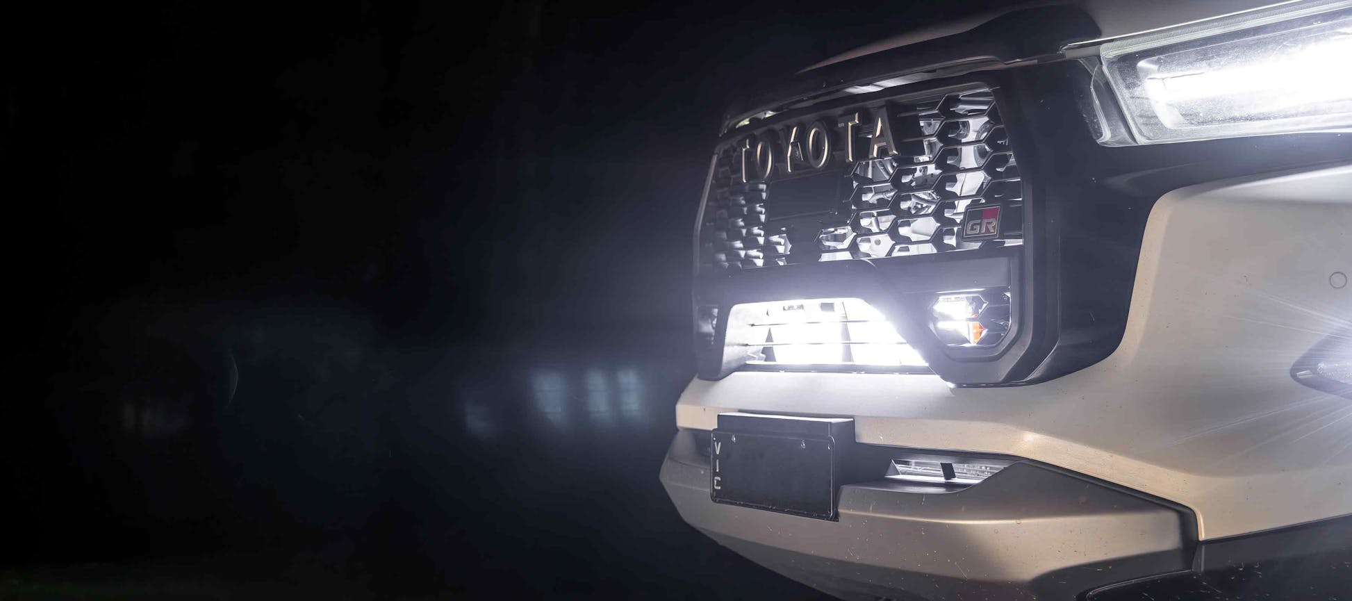 Toyota Hilux GR Sport 23- Grille Kit | STEDI ST3303 Pro 23